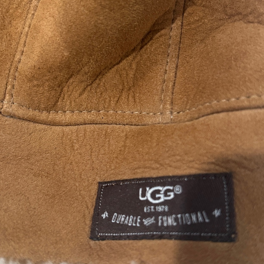 UGG Brown and Cream Shearling Hat Sheepskin - Picture 6 of 6